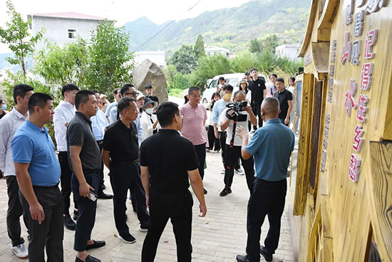 13 振興茶產(chǎn)業(yè) 媒體來助力  廈門市安溪商會組織媒體記者走進(jìn)安溪茶鄉(xiāng)1086.png